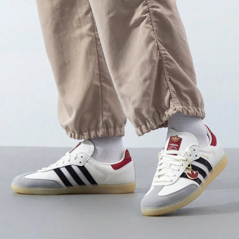 Adidas Shoes Samba - أديداس أوريجينالز سامبا OG، إصدار عام