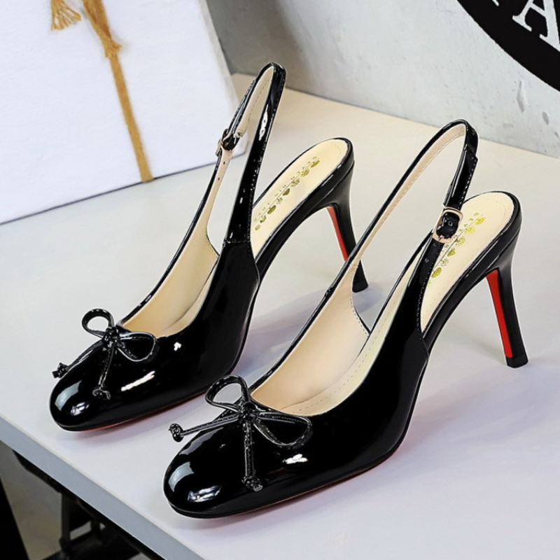 صنادل نسائية صيفية 2026 بكعب ع - مراجعة Shoe Tree وسعره